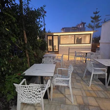 Rooftop Panoramic Jacuzzi *