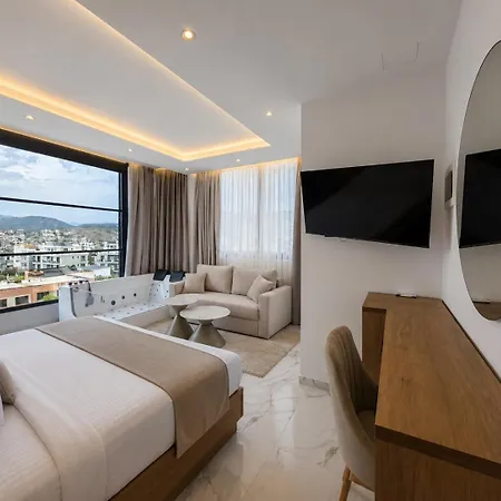 Rooftop Panoramic Jacuzzi
